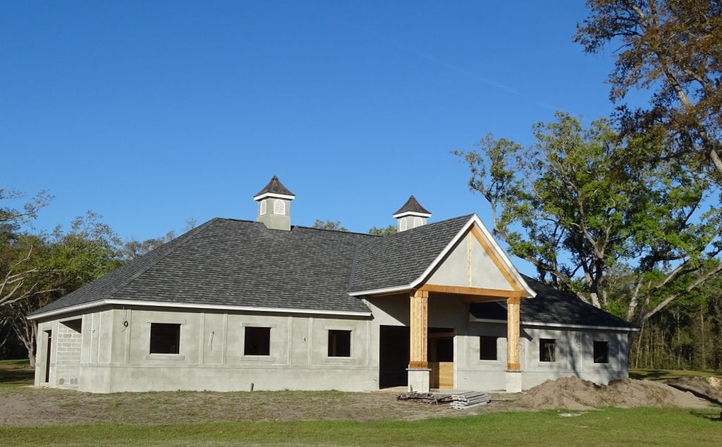 Six Stall Barn with Apartment